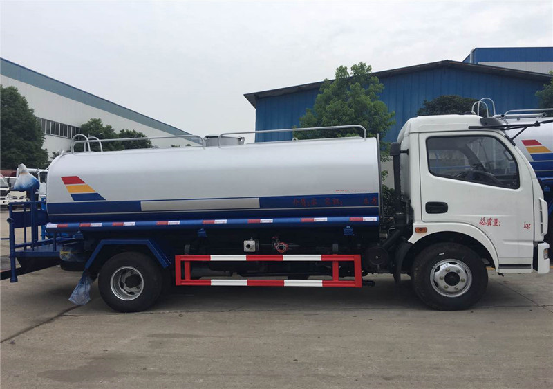 |L(fng)8ˮ܇_r(ji)_DƬ